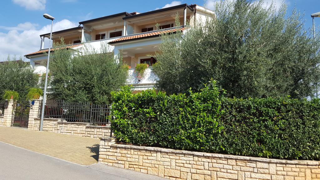 Nevija B&B Poreč Buitenkant foto